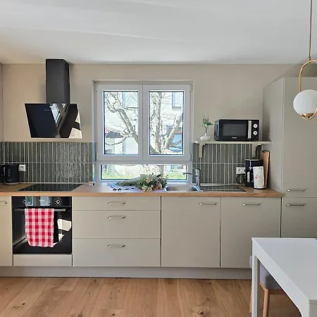 Charmante 3-schlafzimmer Mit Garten Apartamento