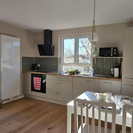 Apartment Charmante Mit Garten In *