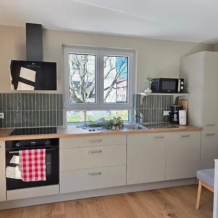 Charmante 3-schlafzimmer Mit Garten *