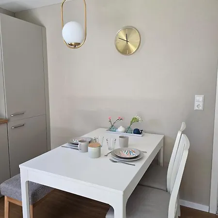 Charmante 3-schlafzimmer Mit Garten