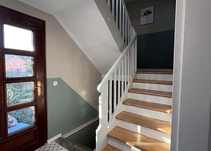 Appartement Charmante 3-schlafzimmer Mit Garten